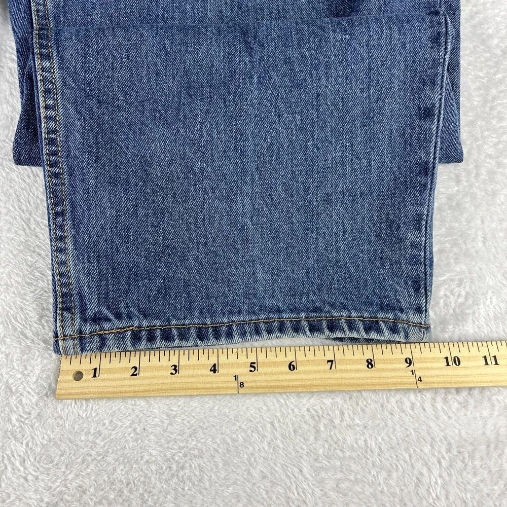 Levis these relaxed